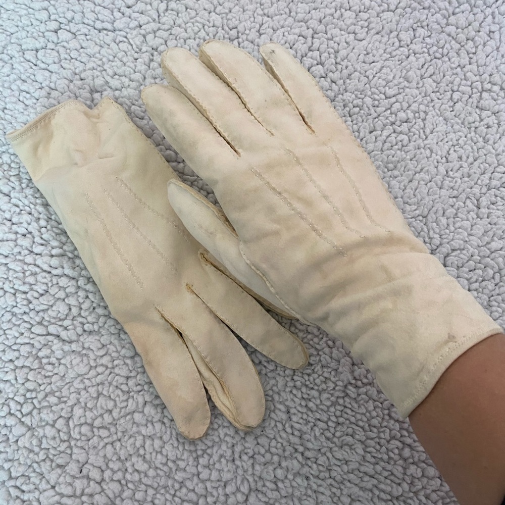 Hermès Vintage lamb skin gloves